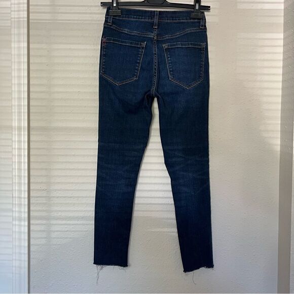 Urban Outfitters BDG Twig High Rise Dark Wash Jeans - Picture 5 of 12